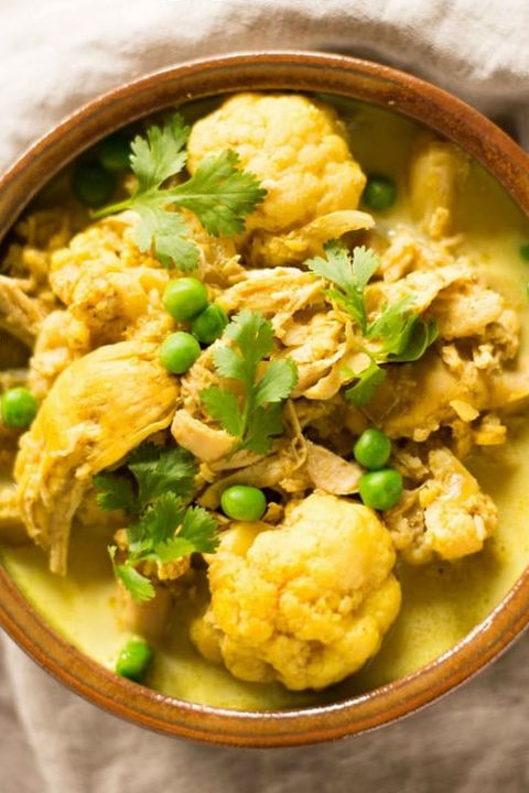 healthy slow-cooker soups: chicken cauliflower curry soup