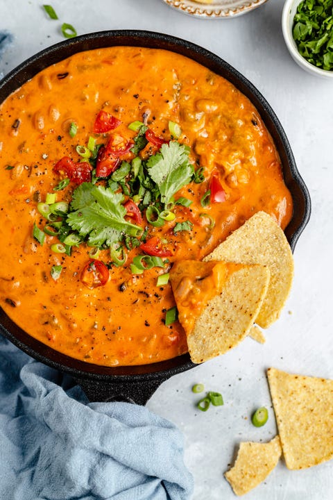 slow cooker dips black eyed pea dip with chips in cast iron