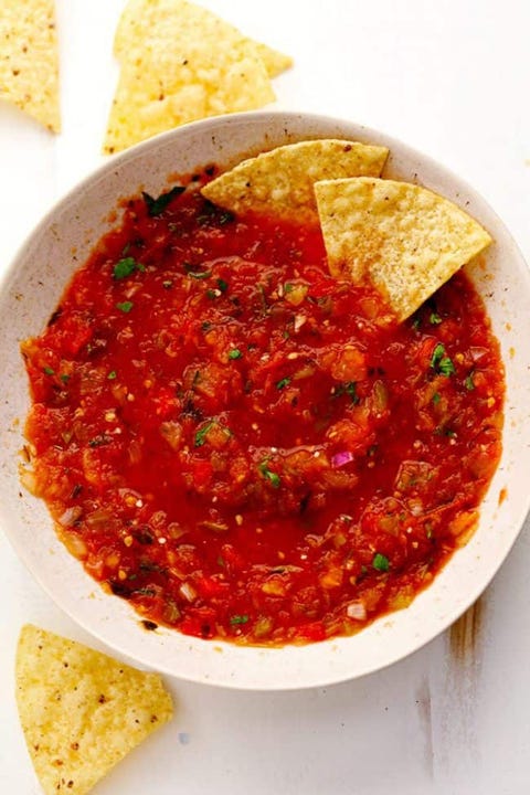 slow cooker dips slow cooker restaurant style garden salsa overhead with chips