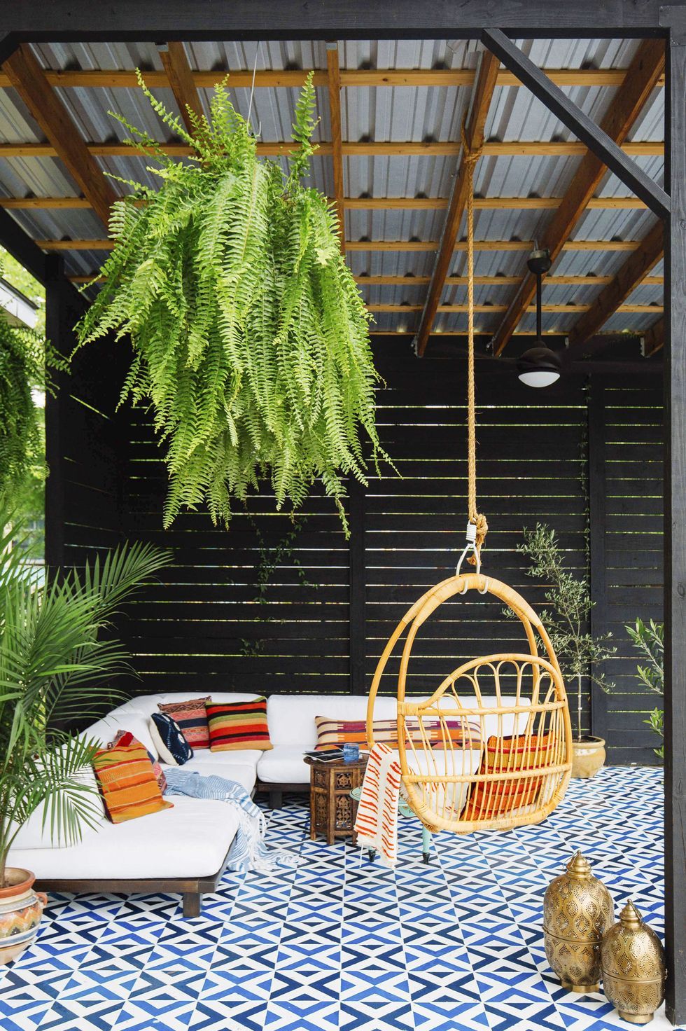 small backyard swing