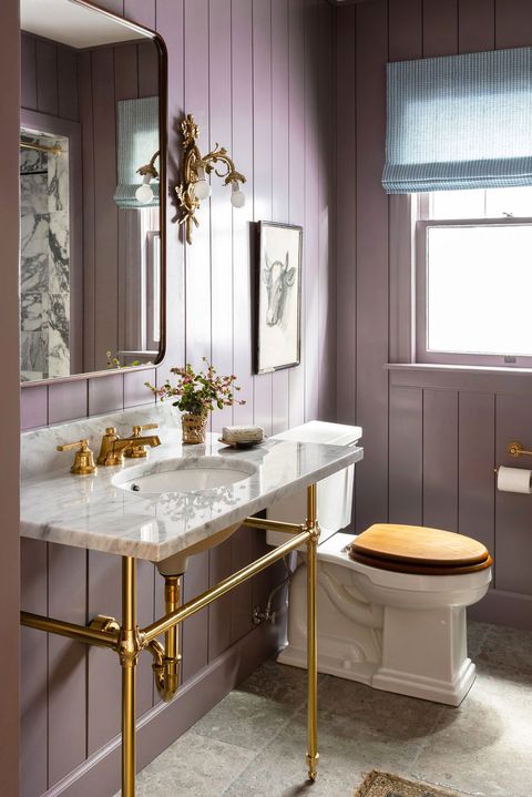 Featured image of post Half Bath Bathroom Wall Decorating Ideas Small Bathrooms / You may think having a small bathroom is just one big curse, but when it comes to bathrooms on a budget, a one of the cheapest small bathroom ideas is to add some lighting.