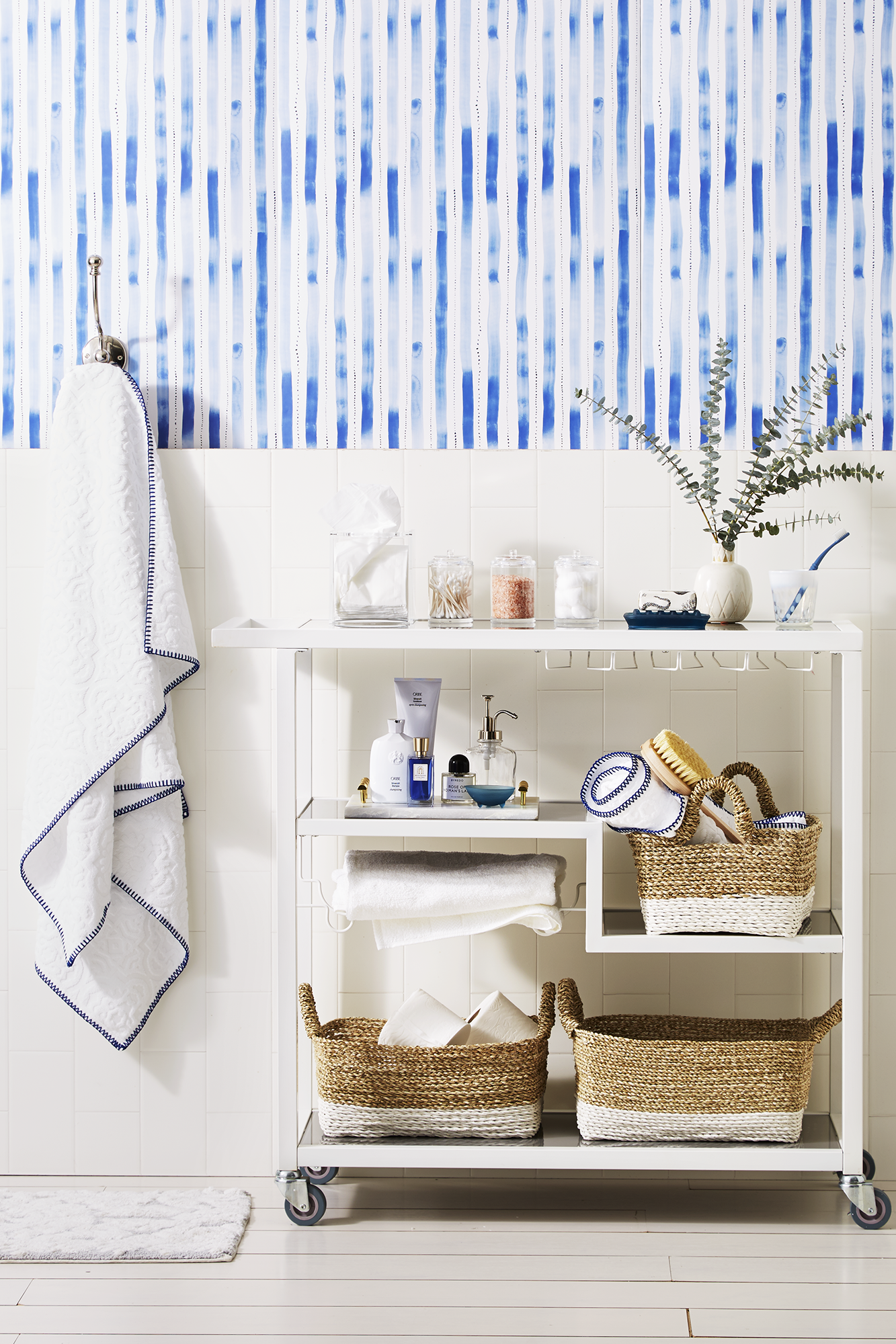 24 Small Bathroom Storage Ideas Wall Storage Solutions And Shelves For Bathrooms