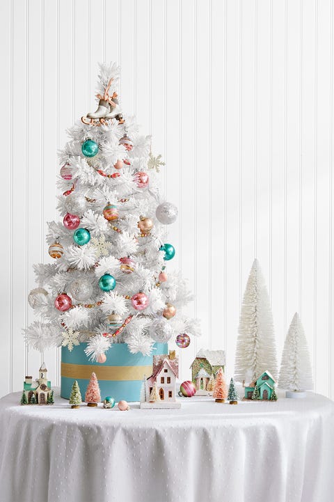 mini arbol de navidad blanco decorado