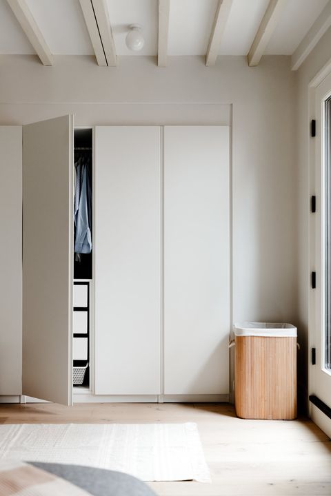 22 Genius Storage Tricks for Small Bedrooms Without Closets