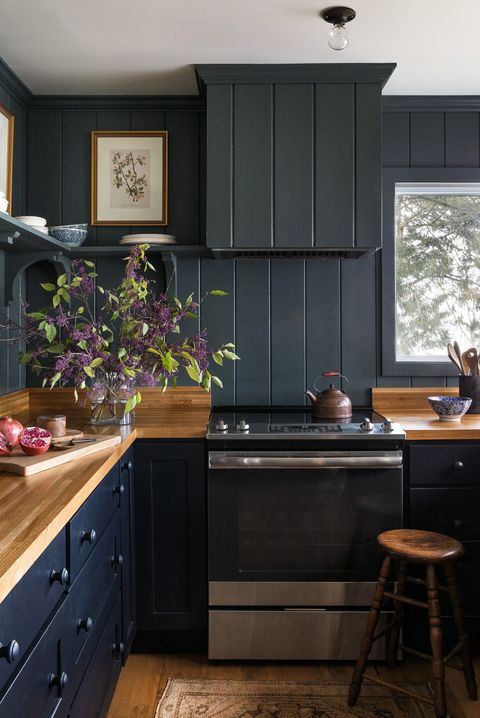 60 Best Small Kitchen Design Ideas, Dark Cabinet Kitchen Design Ideas