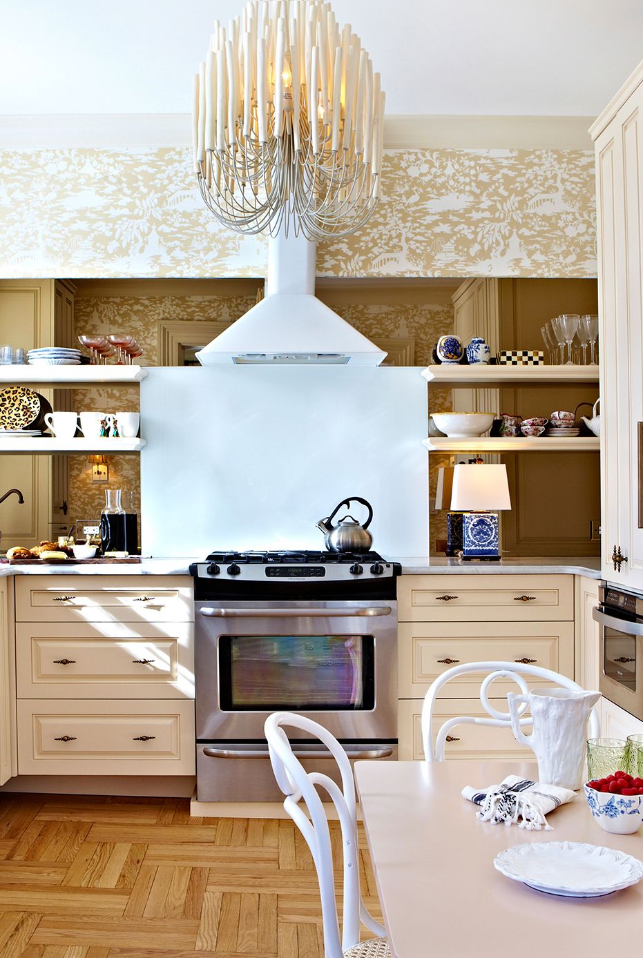 Featured image of post Country Kitchen Designs For Small Spaces