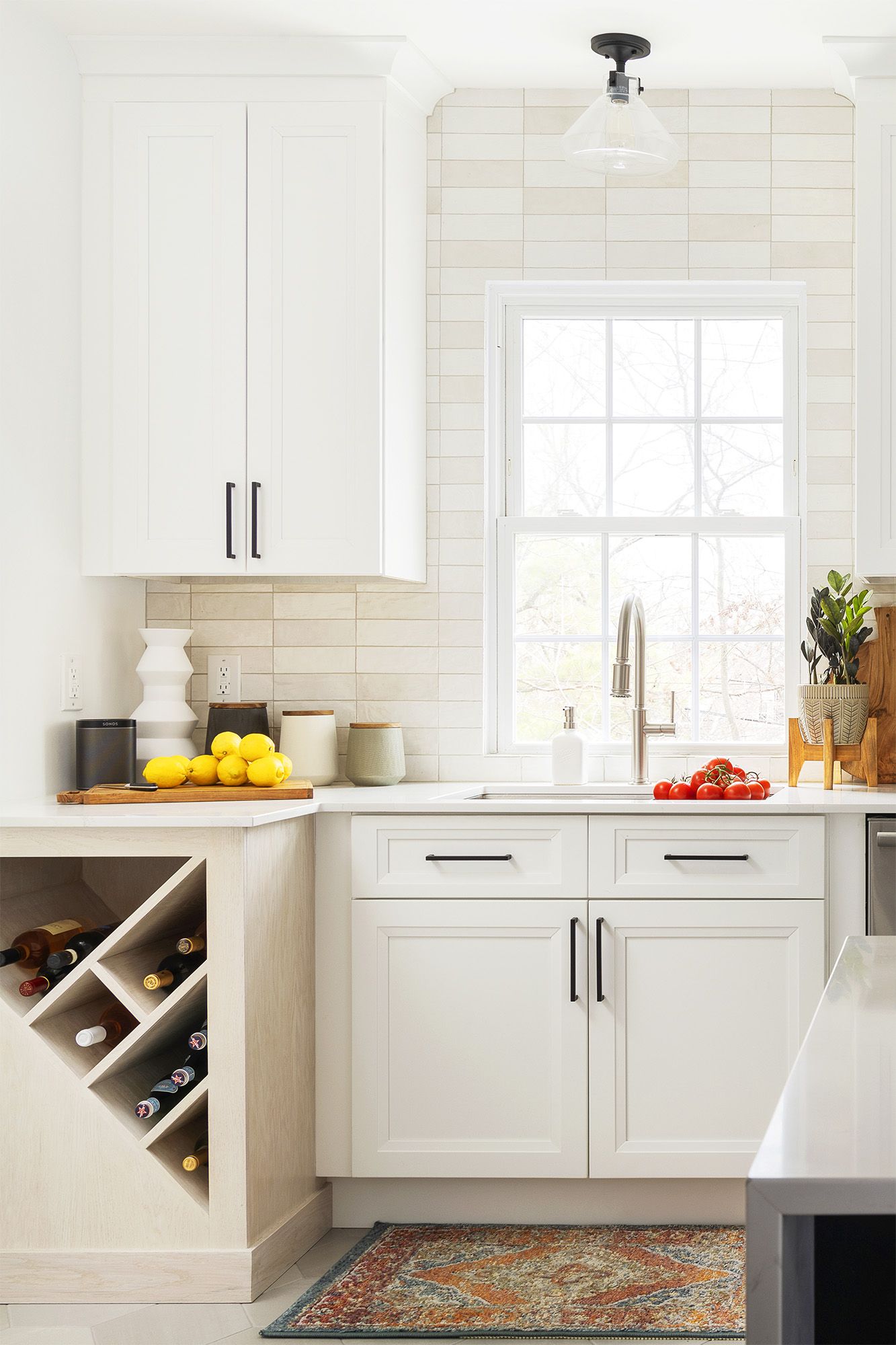 Small Kitchen Designs With White Cabinets | www.resnooze.com