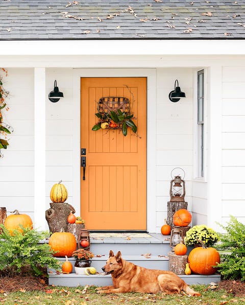 5 Cool And Simple Fall Door Decor Ideas thumbnail