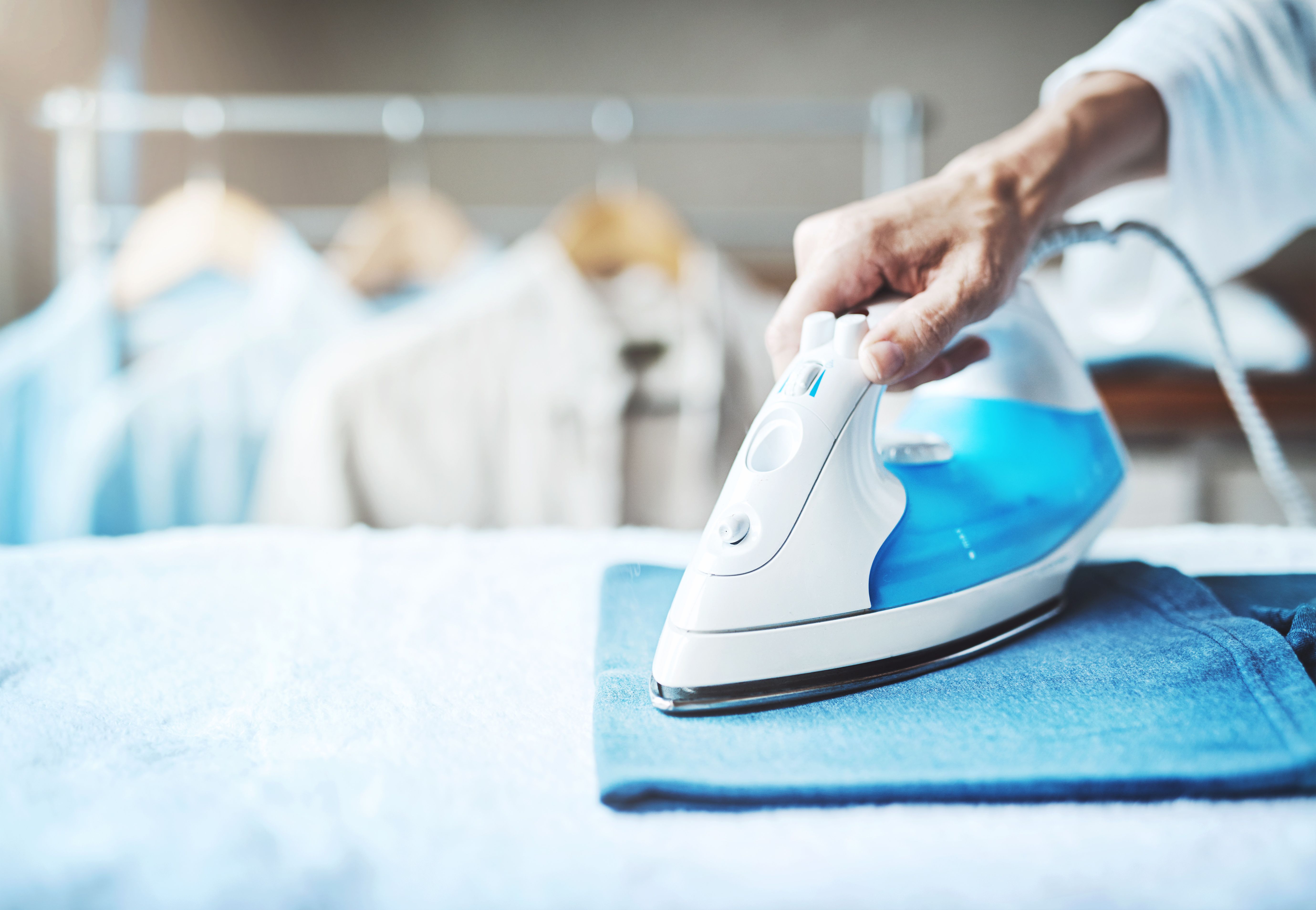 How to clean an iron and remove limescale