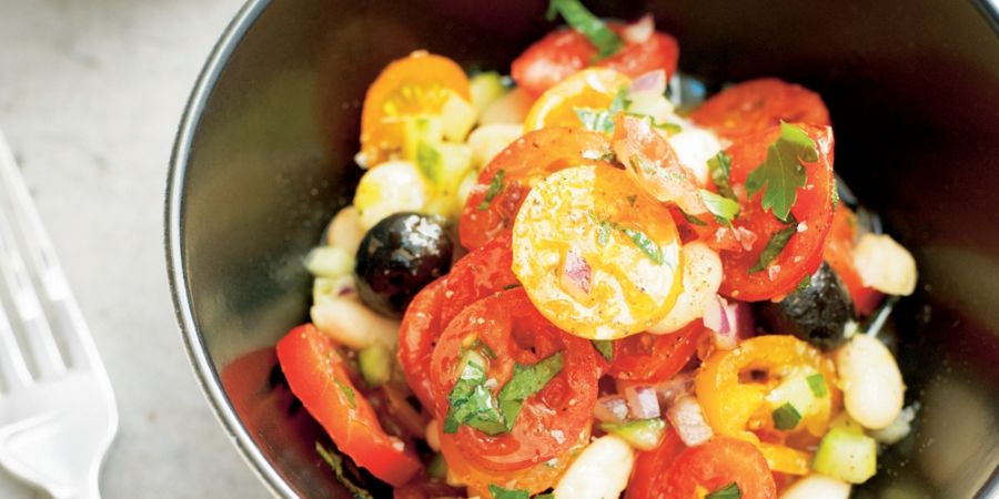 Snelle Tomatensalade Met Komkommer En Cannellini-bonen