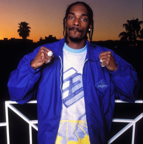 Una foto de Snoop Dogg fumando marihuana con Kurt Cobain incendia Instagram