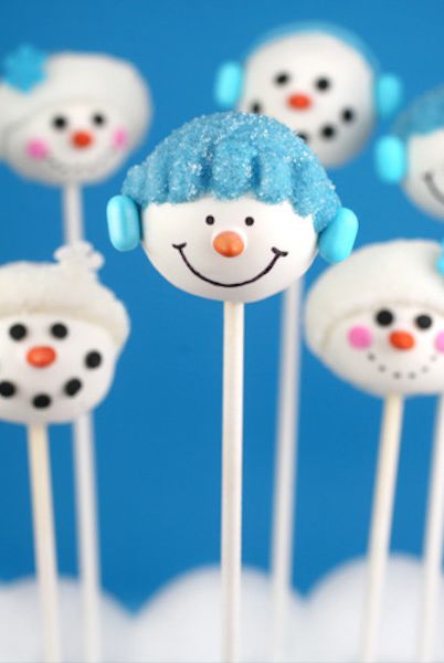 22 Christmas Cake Pops No One Will Be Able To Turn Down Christmas Cake Pop Recipe