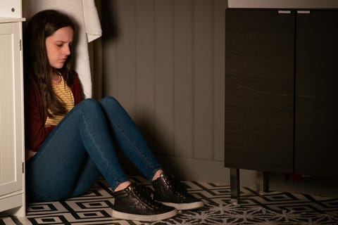 EMBARGO 19/02/2019 Amy Barlow breaks down in Coronation Street Amy Barlow breaks down in Coronation Street