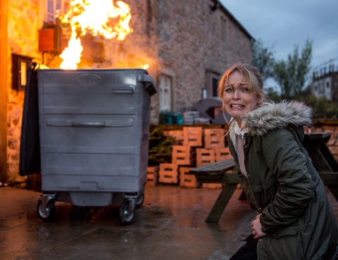 EMBARGO 07.00 28/12/2018 Vanessa Woodfield is attacked outside The Woolpack in Emmerdale Vanessa Woodfield is attacked outside The Woolpack in Emmerdale