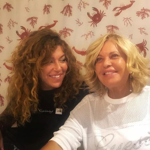 Sofía Cristo y Bárbara Rey Bárbara Rey, Sofía Cristo, Sofía Cristo aclara el problema de salud de Bárbara Rey, Sofía habla del cólico de su madre,Sofía Cristo aclara el problema de salud de su madre