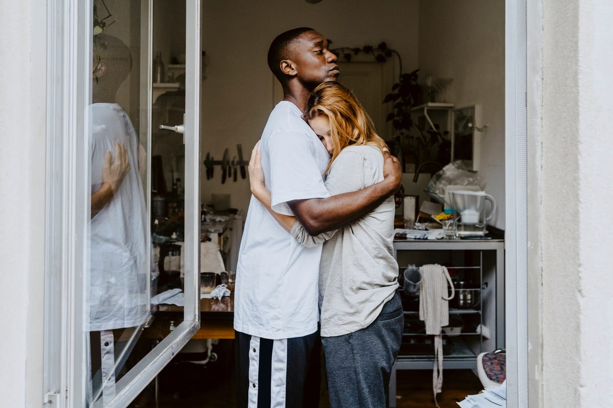 7 Reasons Why You Have Relationship Anxiety, And How To Fix It