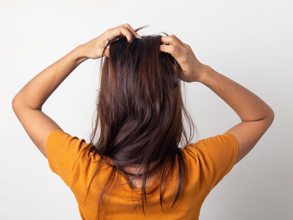 Scabs and sores on scalp: 20 possible causes and treatments
