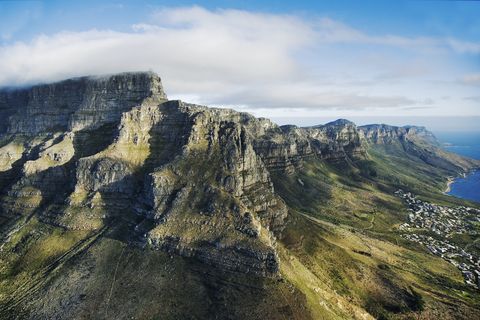 Seven natural wonders of the world: Table Mountain
