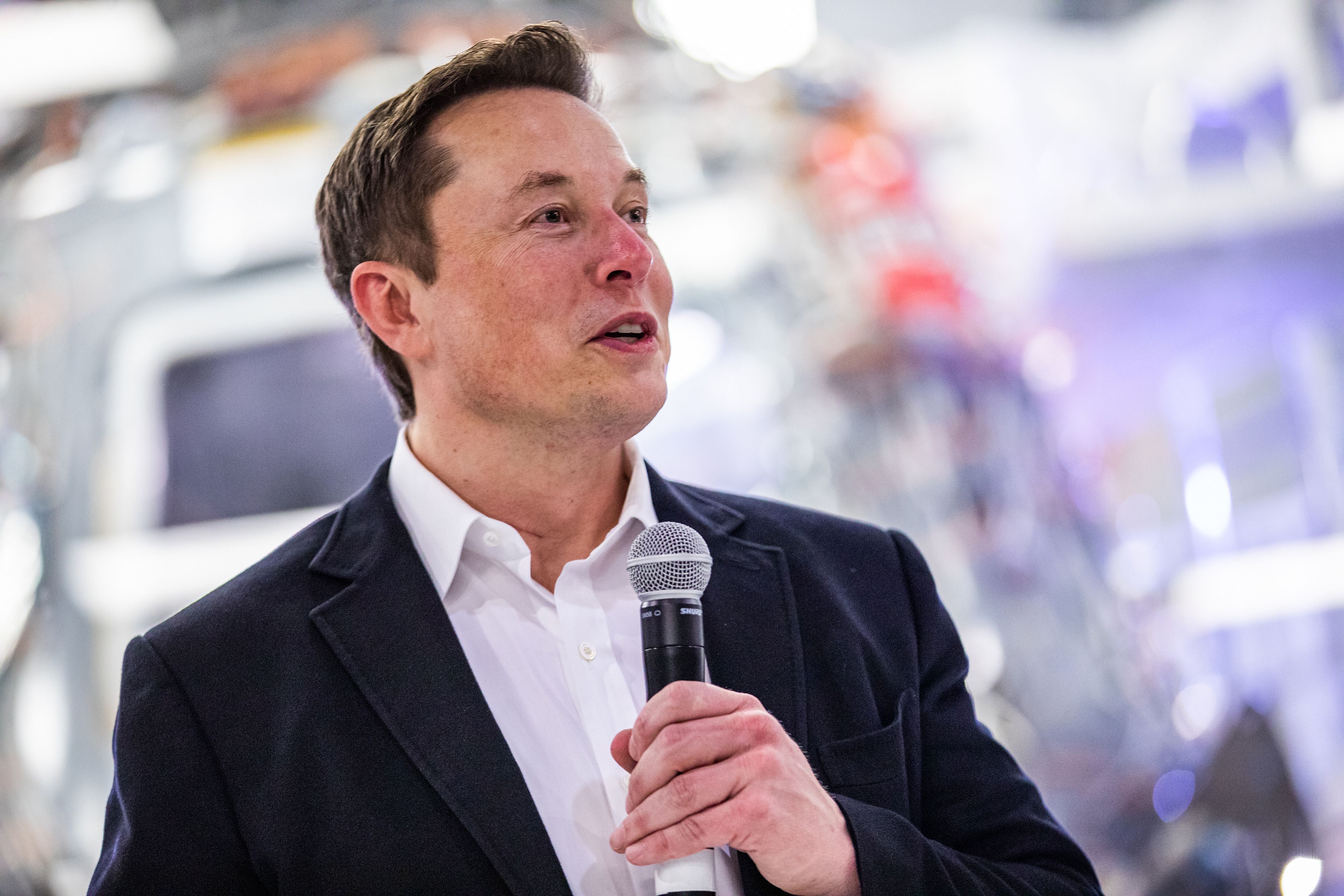 Who Is Elon Musk - REUSABLE ROCKET