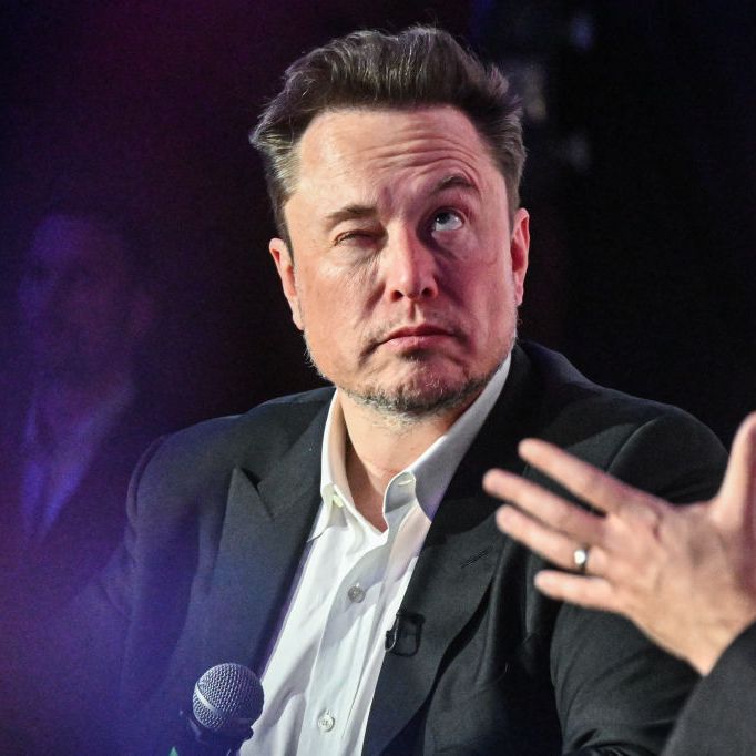 Elon Musk and the SpaceX Gang Are Working on a Shadowy Project for the U.S. Government