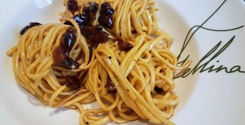 Espaguetis carbonara de Fellina