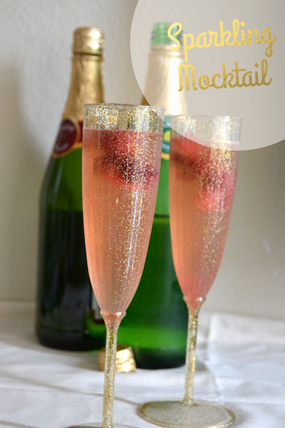 20 Non Alcoholic Christmas Drinks - Recipes for Holiday Mocktails