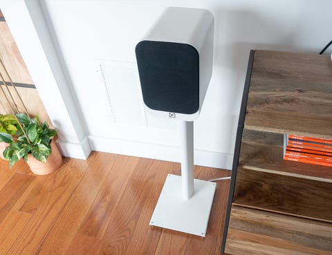 speaker stands