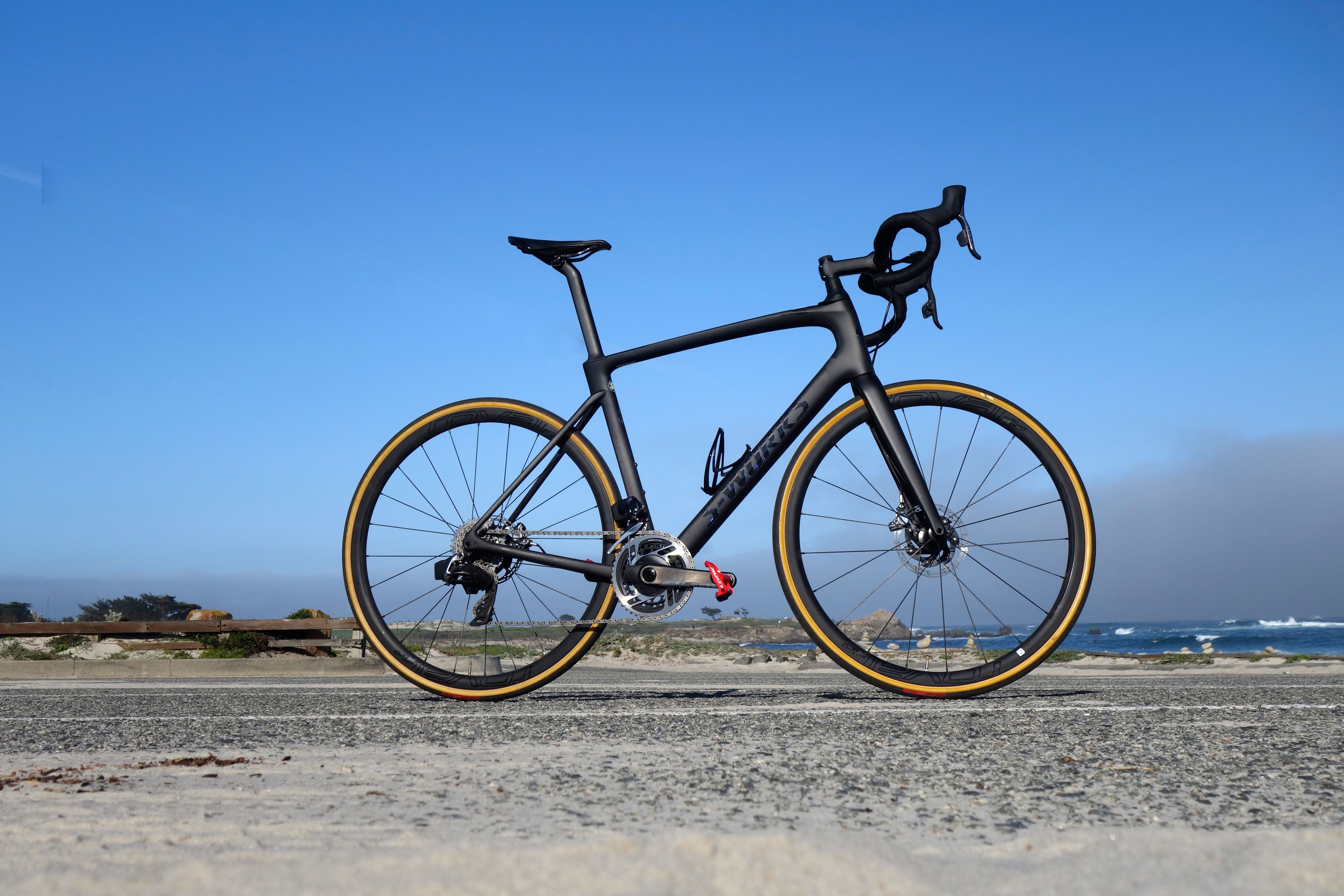 specialized roubaix carbon fiber road bike