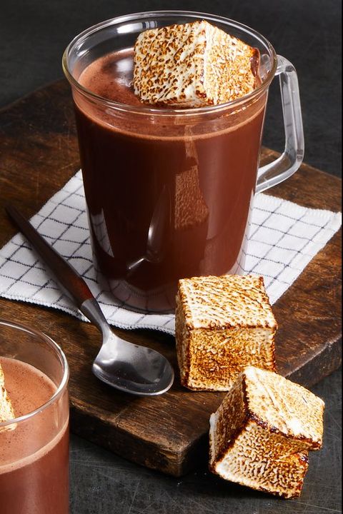spiked hot chocolate cocktail