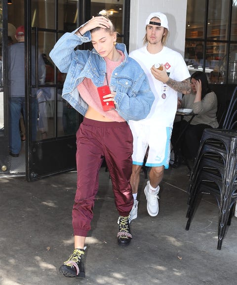 Justin Bieber and Hailey Baldwin Made Out During Breakfast Date at Joan ...