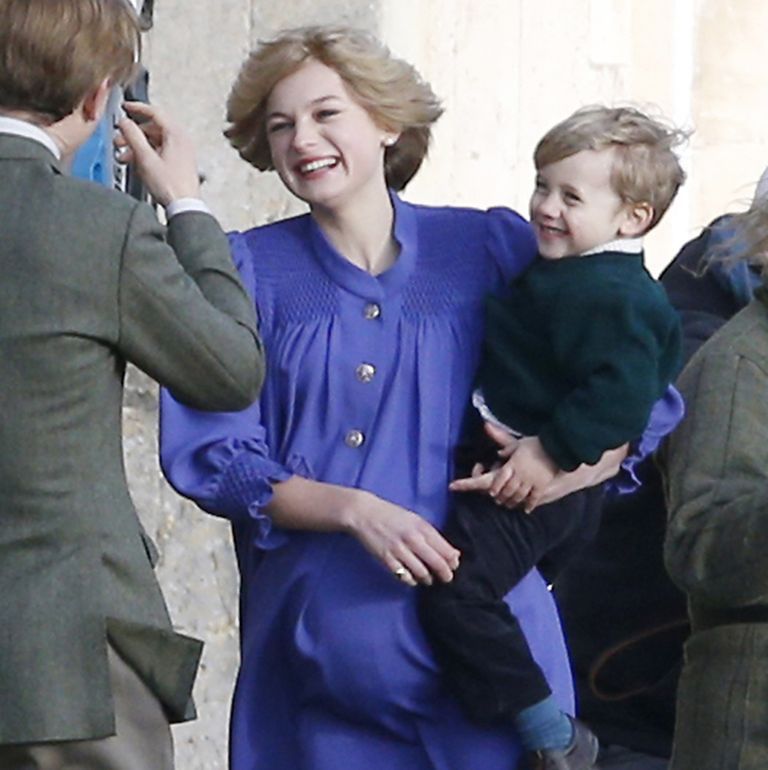 See Emma Corrin As A Pregnant Princess Diana Playing With A Young Prince William In The Crown