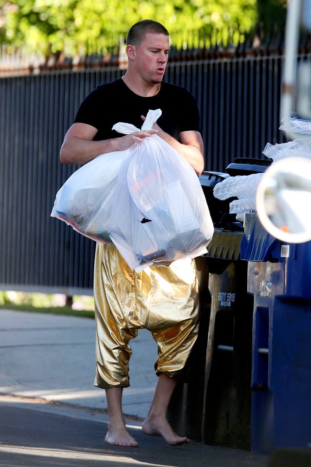 Channing Tatum Wears Gold Pants To Take Out Trash At Jessie J S La House