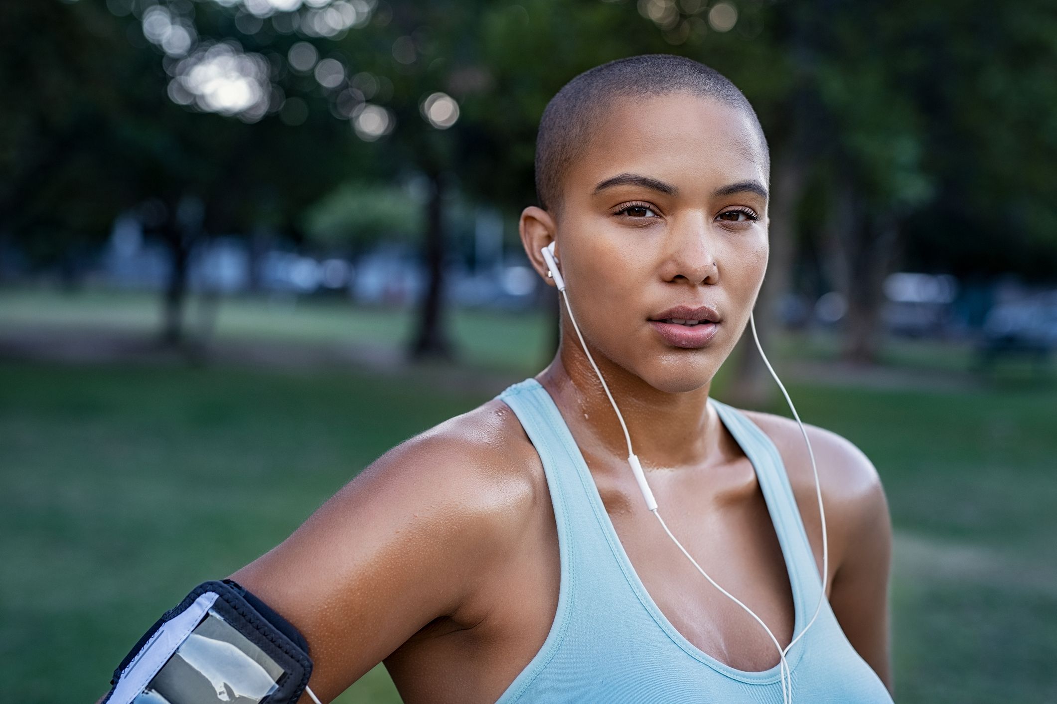 can you wear a sports bra without a shirt