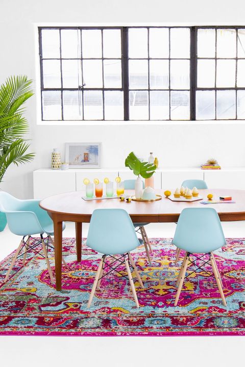colored patterned rug spring decor