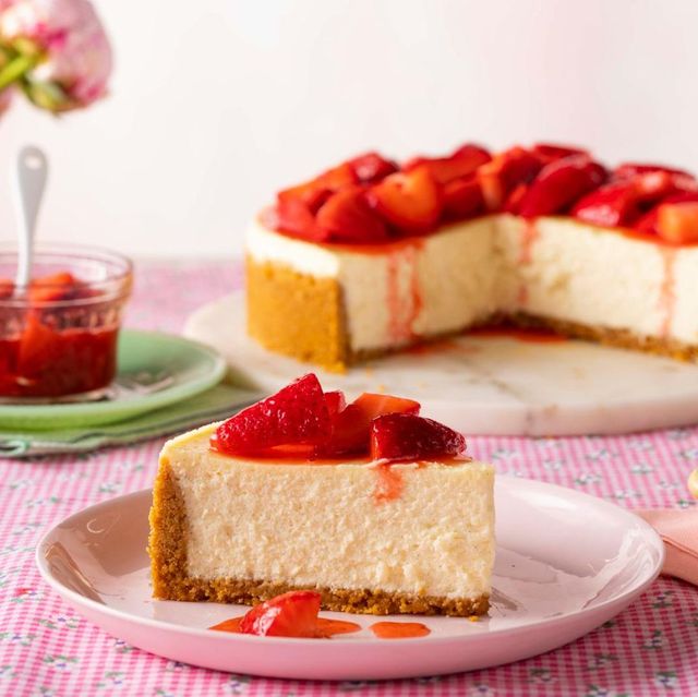 spring desserts strawberry cheesecake