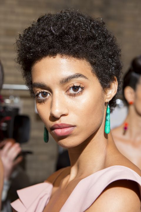 Spring Summer 2018 hair and makeup trends