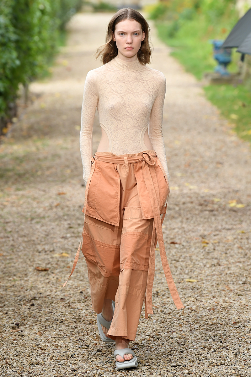 spring summer 2021 fashion trends wide leg trousers
