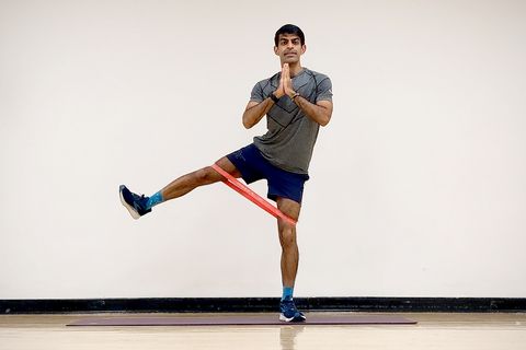 glute band workout, side lift squat