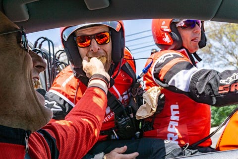 how neutral race support keeps cyclists going during a bike race