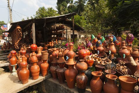 sri lankan pottery stand