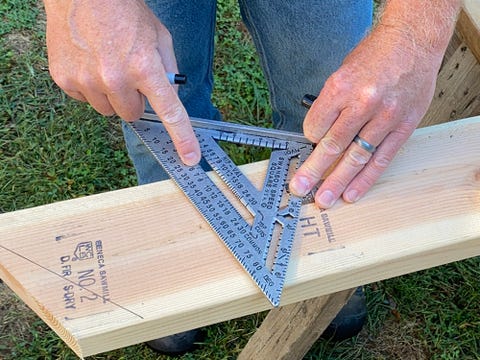 Marking a rafter plumb cut