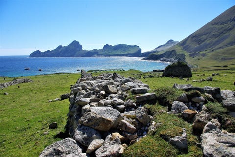 St Kilda - Deserted & Dramatic Sea Cliffs and Sea Stacks