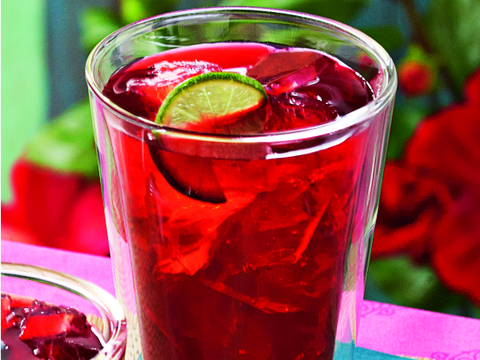 The best boozy teas image