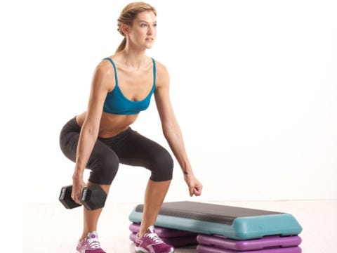 Off-center step-up and squat Off-center step-up and squat (core, legs)