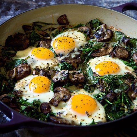 Baked Eggs with Spinach, Mushroom and Leeks Breakfast Casserole Recipes: Baked Eggs with Spinach, Mushroom and Leeks