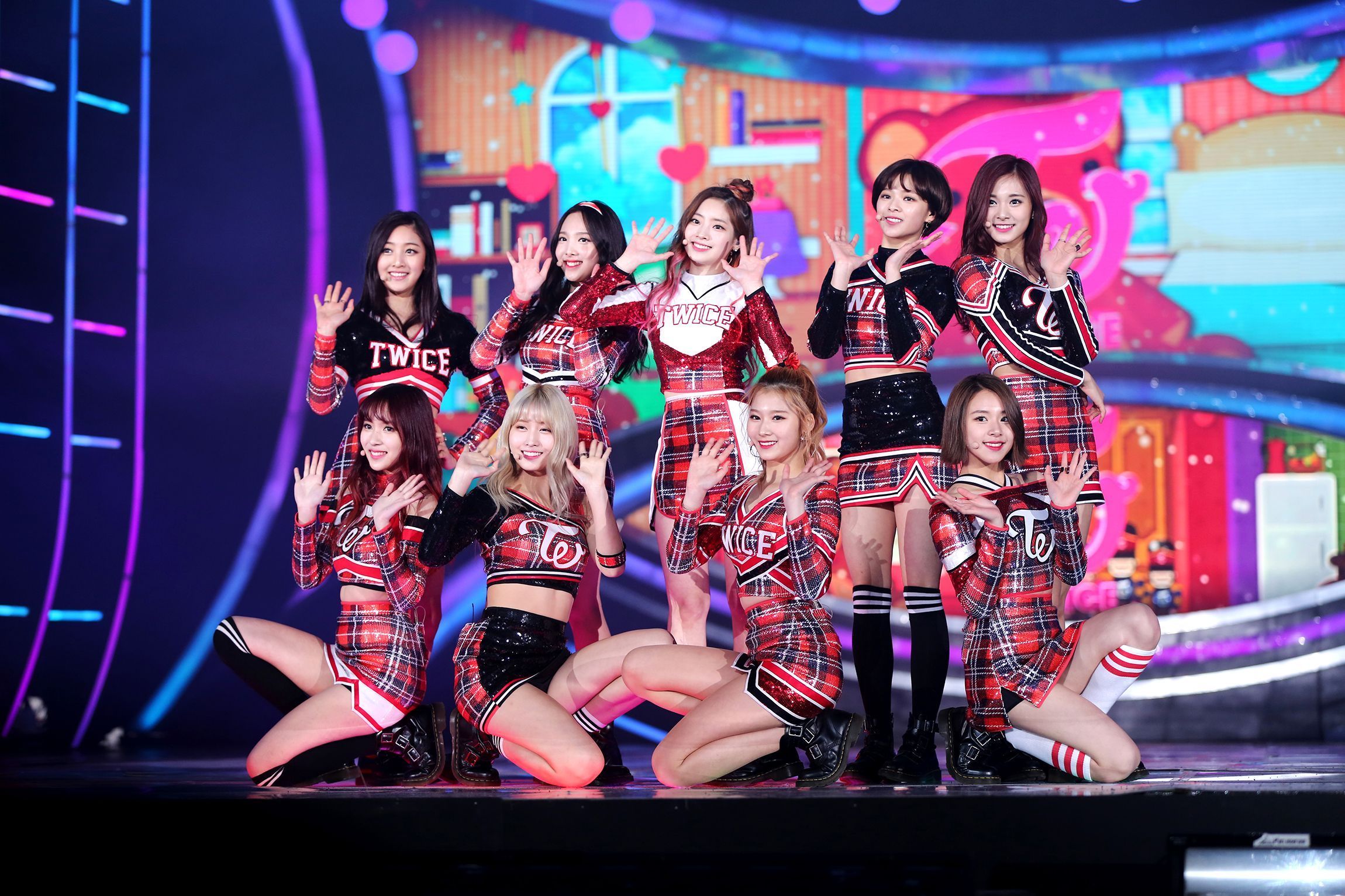 最強ガールズグループ Twice トゥワイス のメンバー情報や着用ブランドを総覧