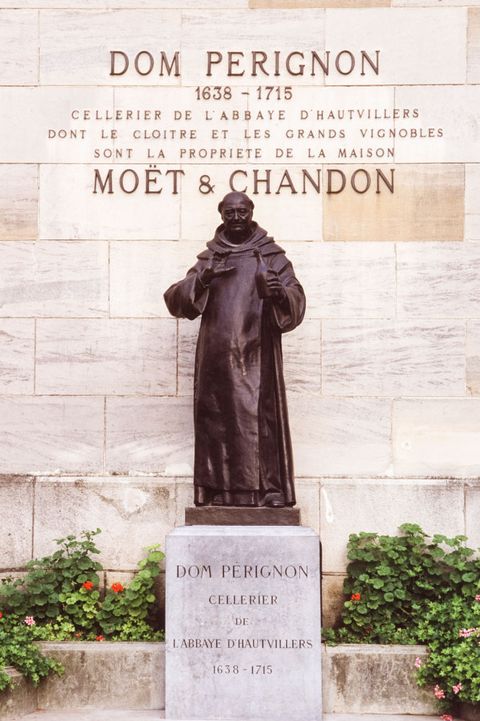 Statue de Dom Pérignon à Epernay