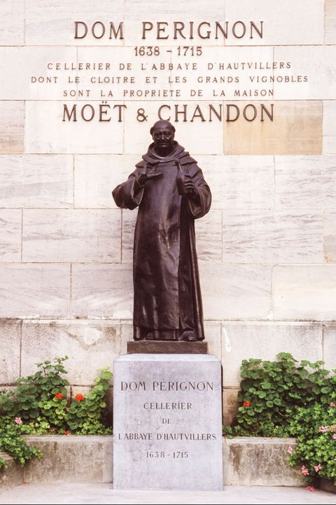 Statue de Dom Pérignon à Epernay