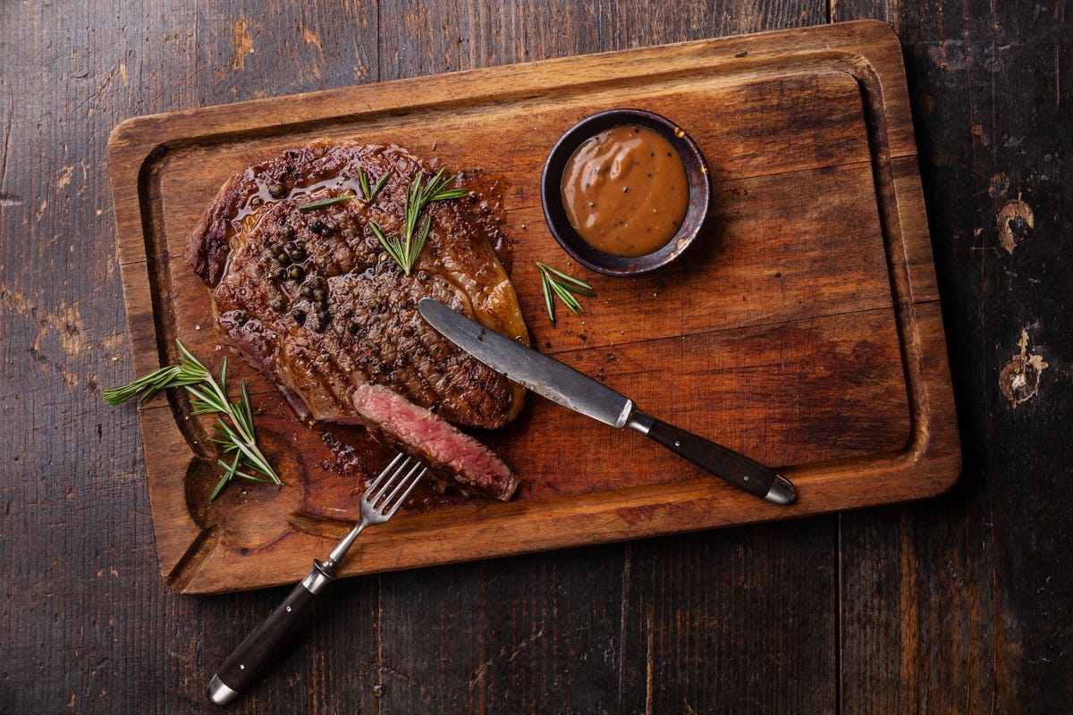 Steaks With Peppercorn Sauce