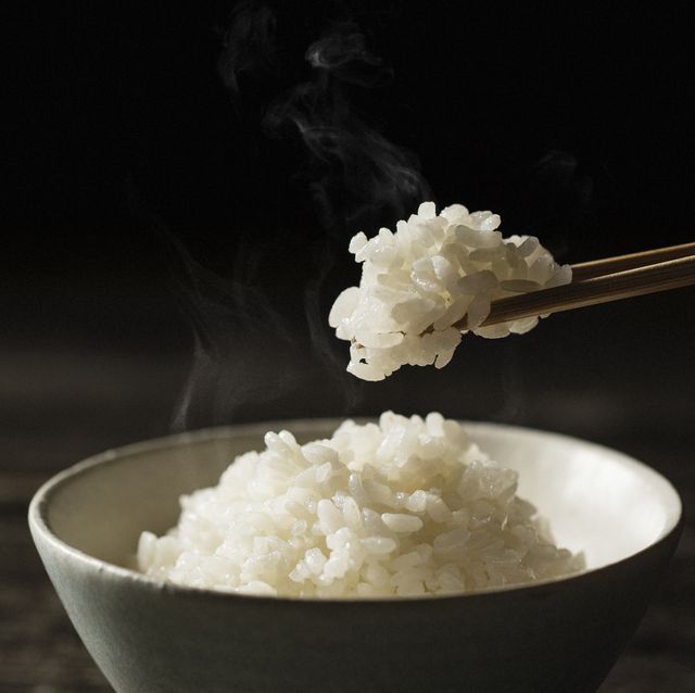 steamed rice served in bowl on wood